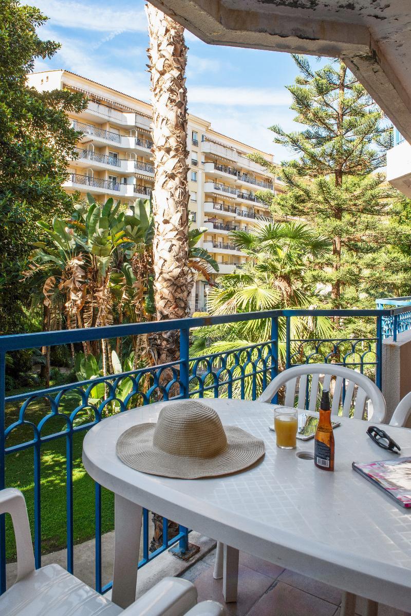 Residence Pierre & Vacances Les Rivages Du Parc Menton Exterior foto